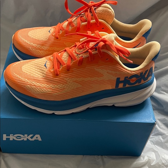 Hoka Y Clifton 9 Youth Sneakers in Orange and Blue Size-7 MD NWT - Picture 6 of 12